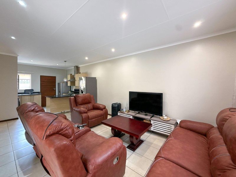 Prime Investment! Ideal for strong rental yields! - Photo 8