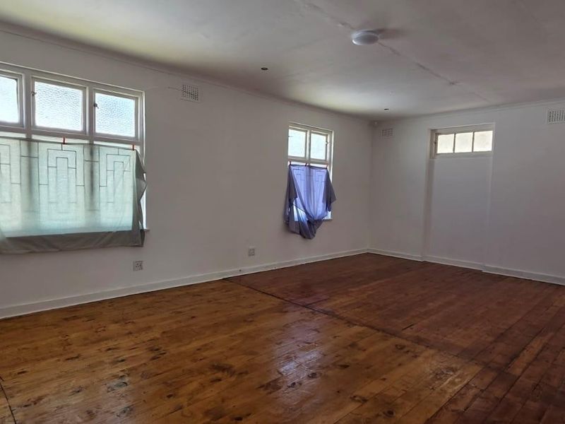 Charming 3-bedroom, 2-bathroom home in Cato Manor - Photo 9