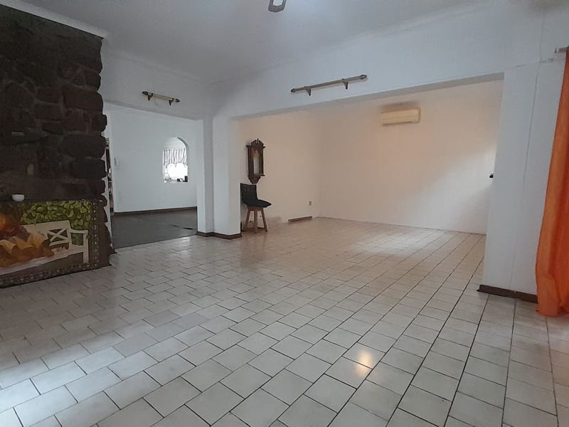 Family home with investment potential - Photo 10