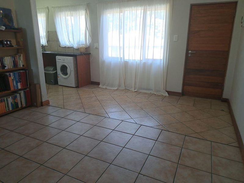 1 Bedroom Apartment in Carlswald North - Photo 8