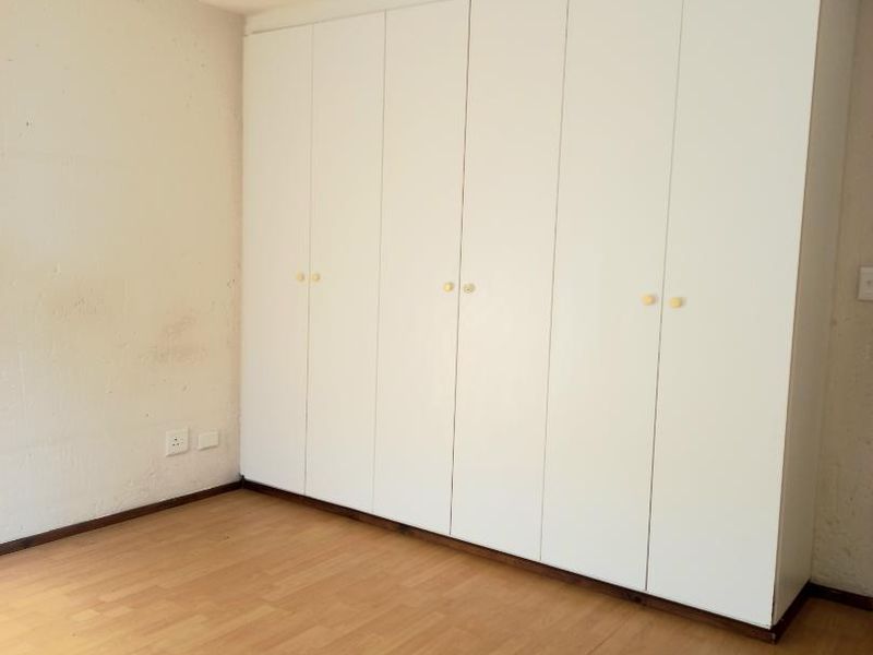 Vacant neat  apartment - Photo 9