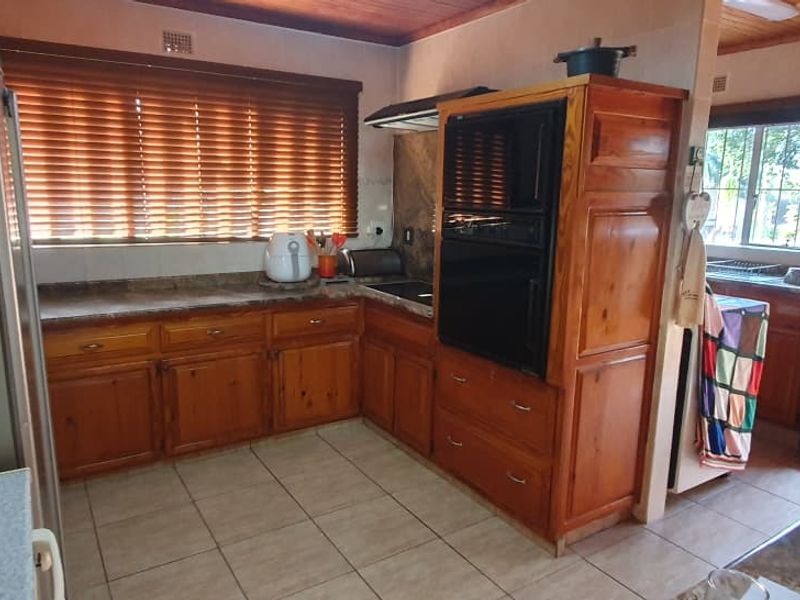 Your Ultimate Family Entertainer Awaits! - Photo 2