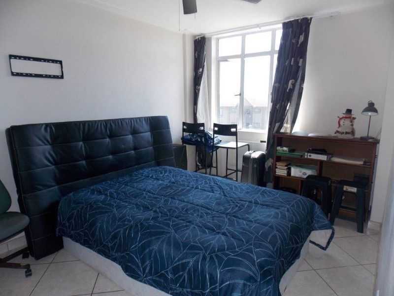 2 Bedroom Flat in  Warner Beach - Photo 2
