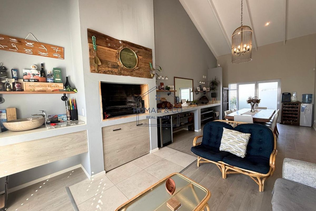 Modern and elegant 3-bedroom Home in Meersig - Photo 5