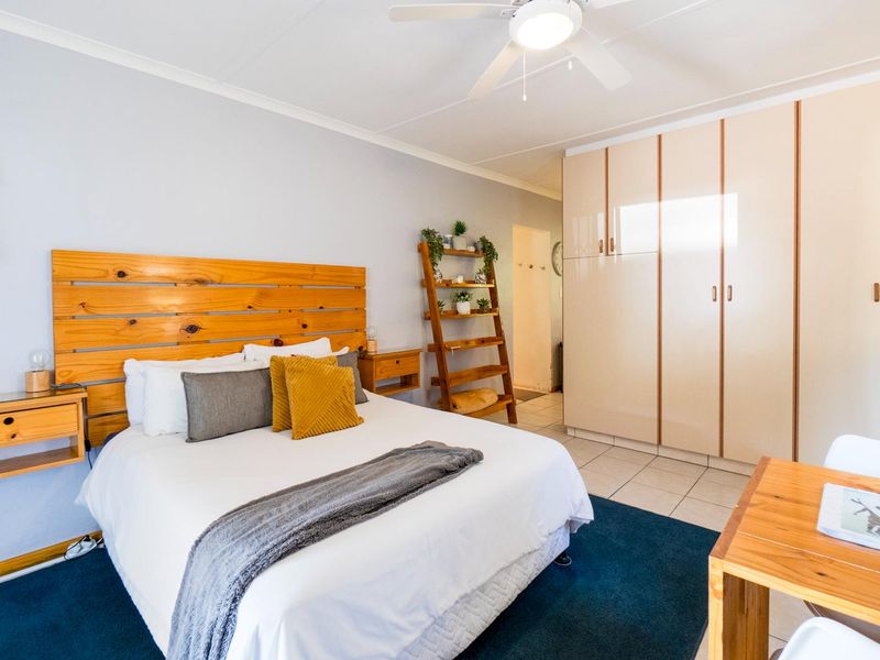 Family home with a flatlet - Photo 3