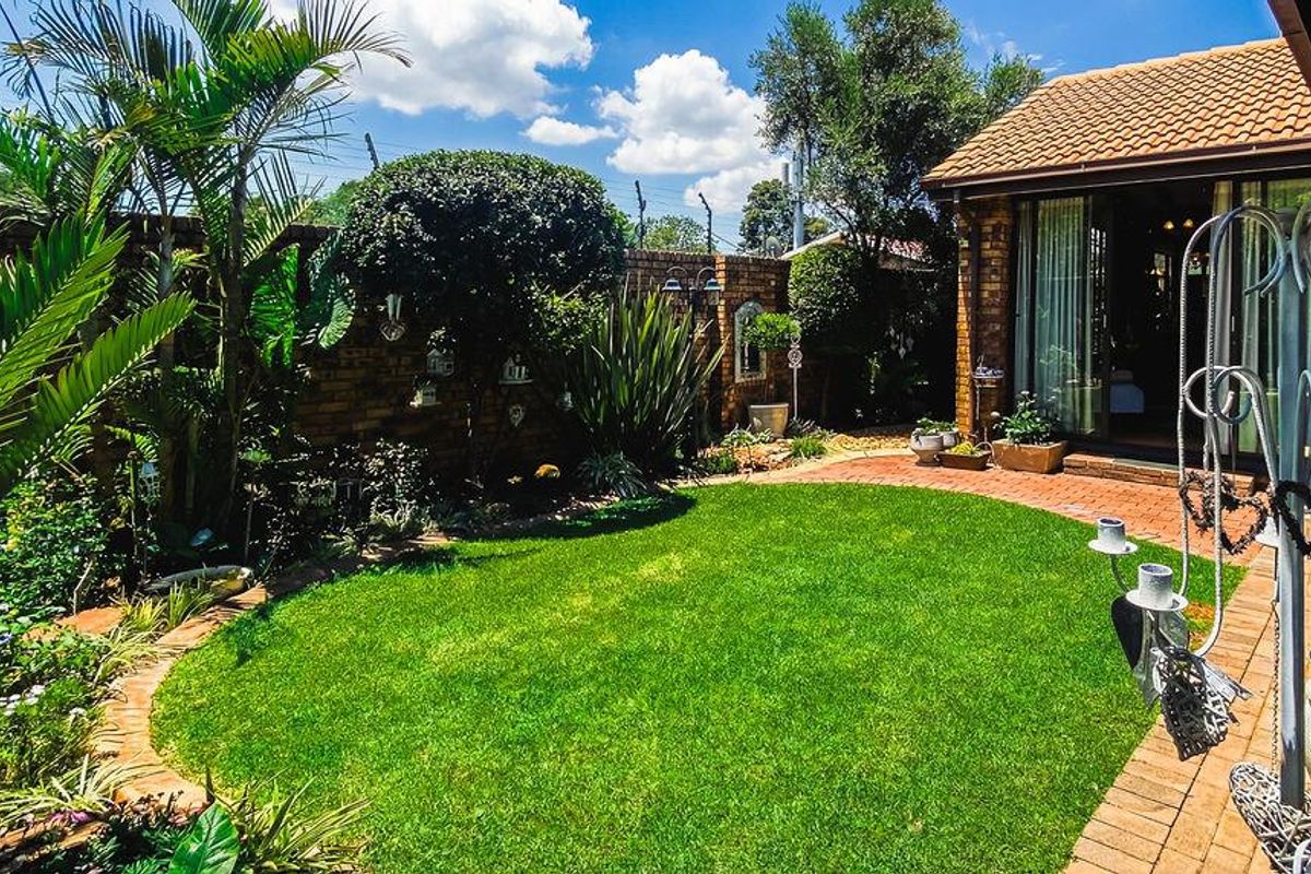 Only Once a While ... - Photo 2