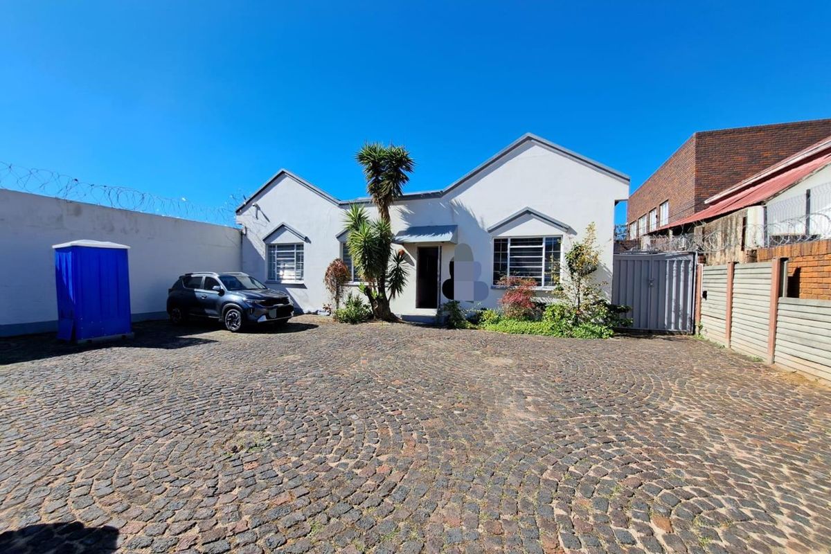 Versatile Business-Zoned Property in South Johannesburg - Photo 3