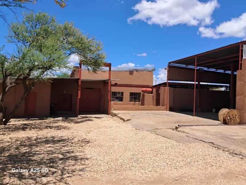 Expansive 25-Hectare Lodge for sale: Perfect for Business or Pleasure! - Photo 10