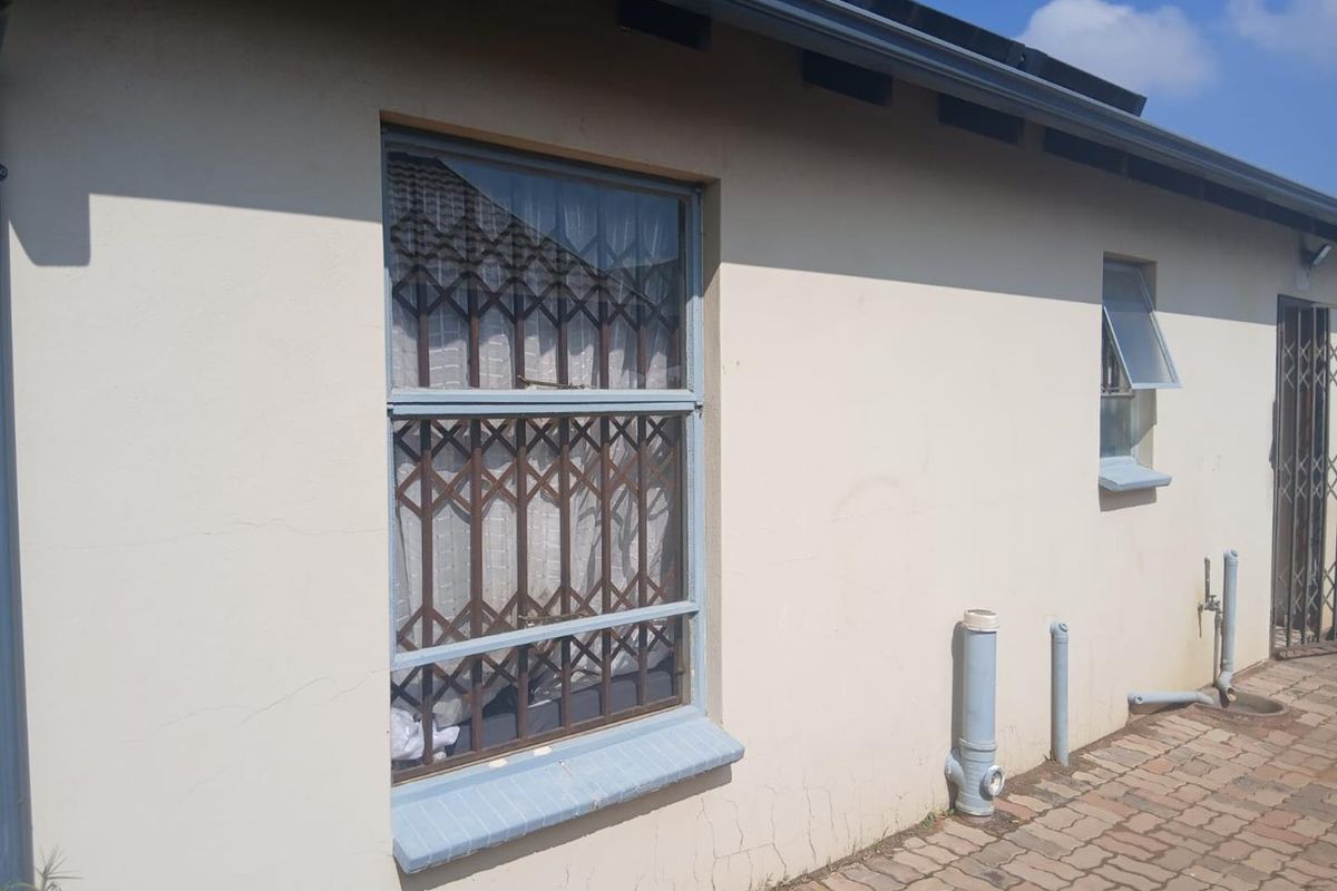 NEW RELEASE 2 BEDROOM HOUSE- COME QUICK, HAVE A LOOK & GRAB IT!!! - Photo 4