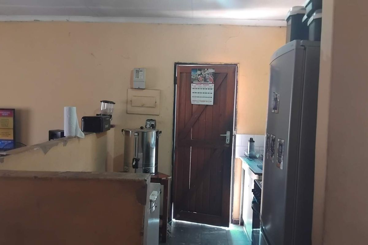 2 Bedroom for Sale in Mabopane Unit S - Photo 4