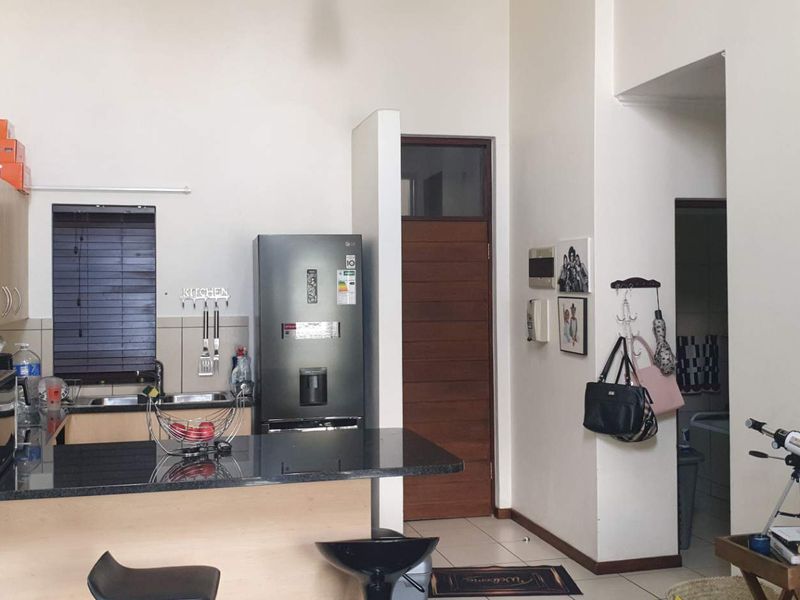 All you can ask for with the price tag to match. - Photo 8