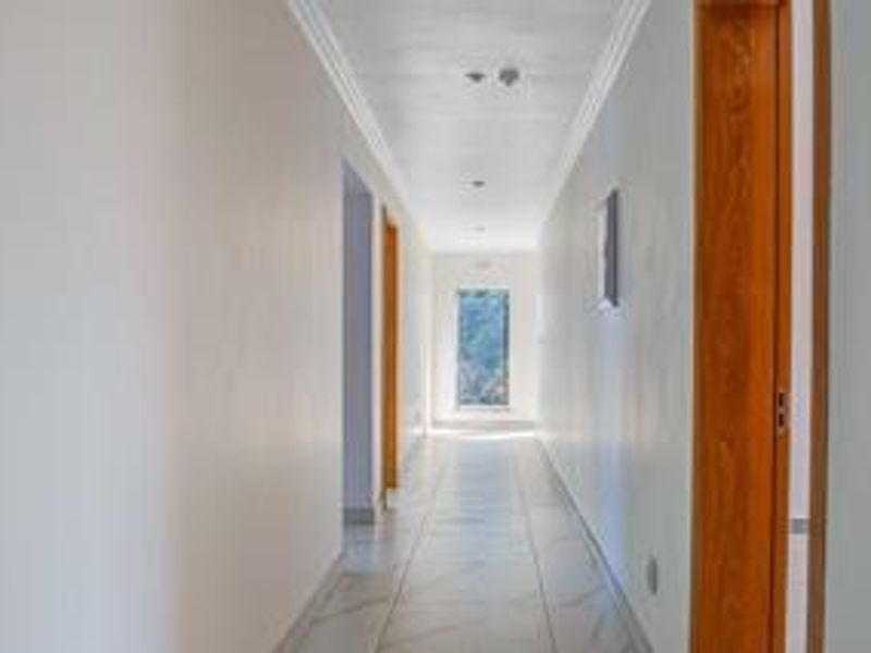 Dual Living In The Elegant Suburb of Bassonia - Photo 8
