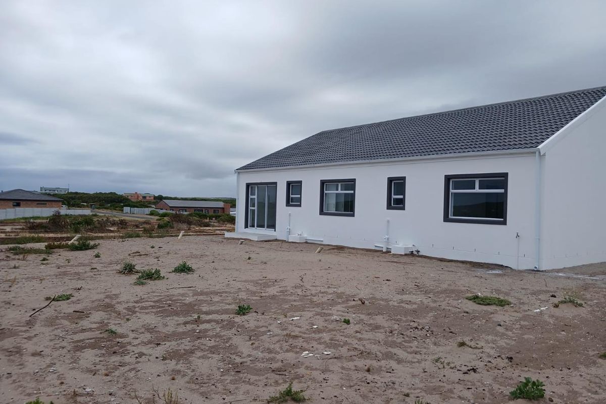 3 Bedroom home with open-plan living - Photo 3