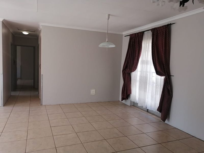 For the extended family - Two houses on one large stand - Photo 8