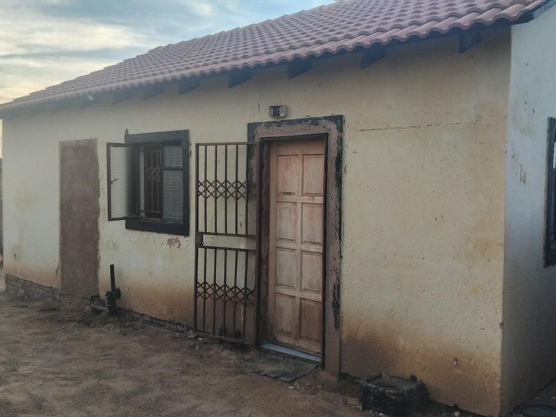 2 Bedroom House For Sale in Mabopane Unit S - Photo 5