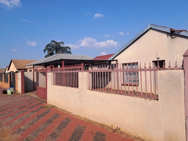 3 Bedroom House to Rent in Ga-Rankuwa Unit 17 - Photo 9