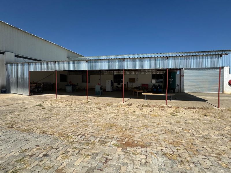 BRAKWATER PROPERTY FOR SALE - A MUST SEE - Photo 3