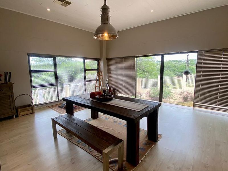 THE ART OF FINE LIVING HOME IN FINKENSTEIN ESTATE - Photo 2