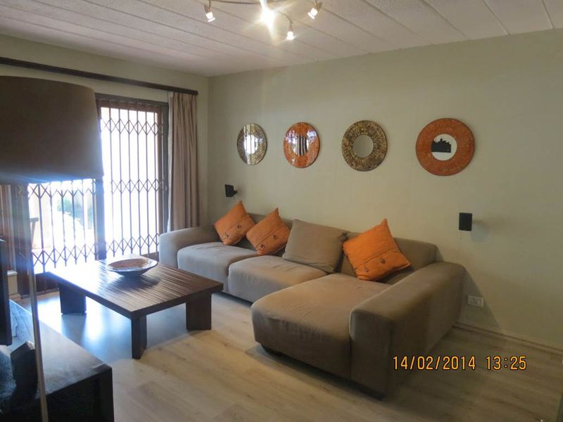 FURNISHED 1 BEDROOM GROUND FLOOR - Photo 4