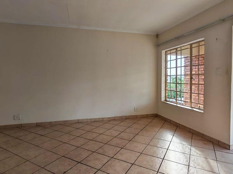 Spacious 2-Bed, 1-Bath First-Floor Apartment to Rent in Celtisdal - Photo 7