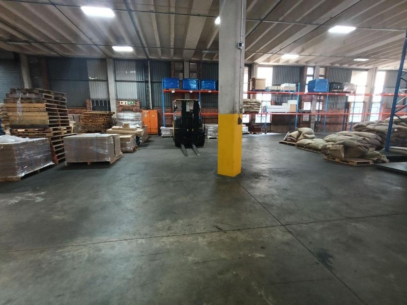 Warehouse - Industrial park | 1370m2 - Photo 3