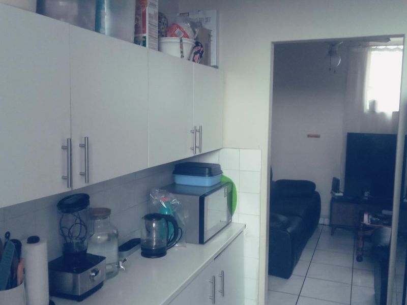 3.5 Bedroom In Umbilo - Photo 8