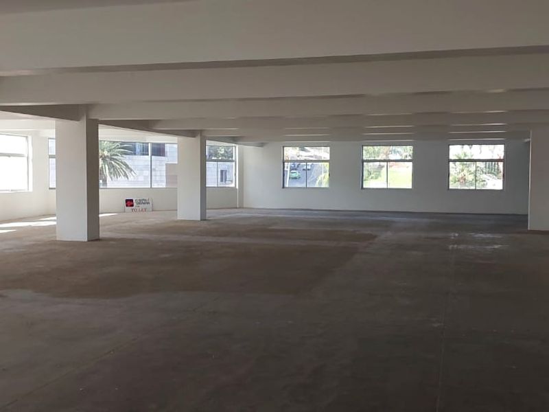 Spacious Open-Plan Office Available for Rent in CBD - Photo 8