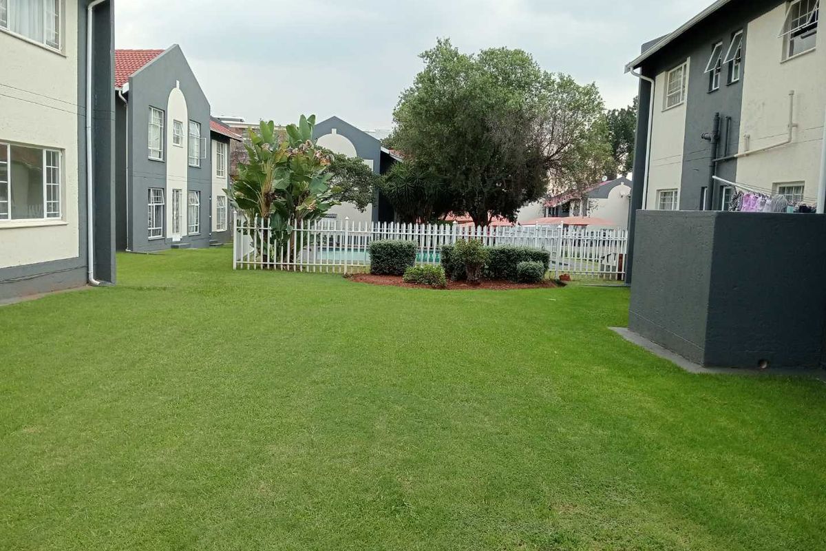 Stunning Top Unit for Sale - Photo 2