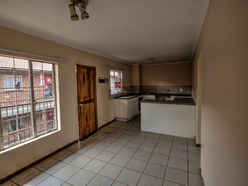 Convenient and Secure Living in a Prime Location - Photo 10