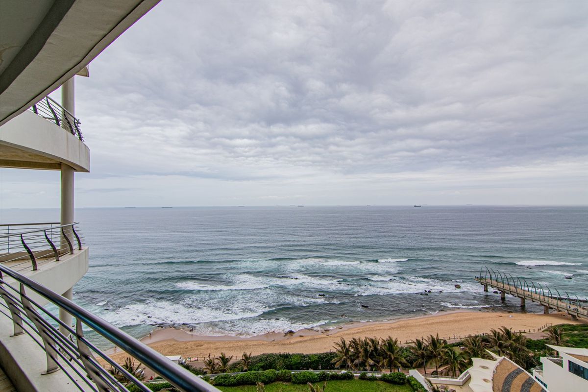 3 BEDROOM | 3.5 BATHROOM APARTMENT - Photo 4