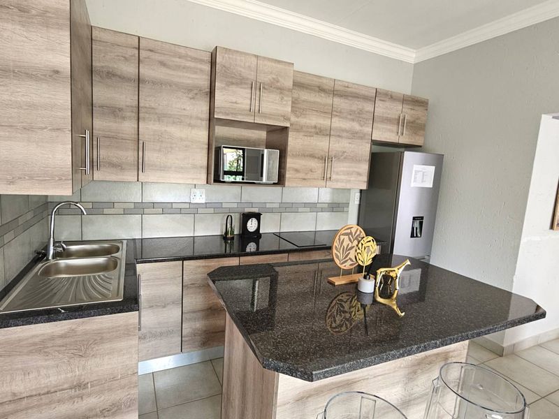 2 Bedroom  Apartment in Retirement Estate in Hartbeespoort - Photo 6