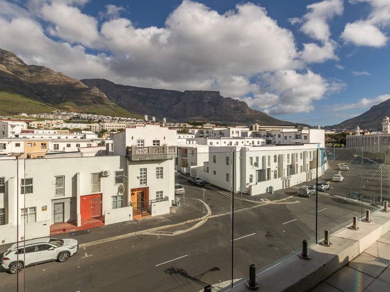 Modern Investment opportunity - Photo 5