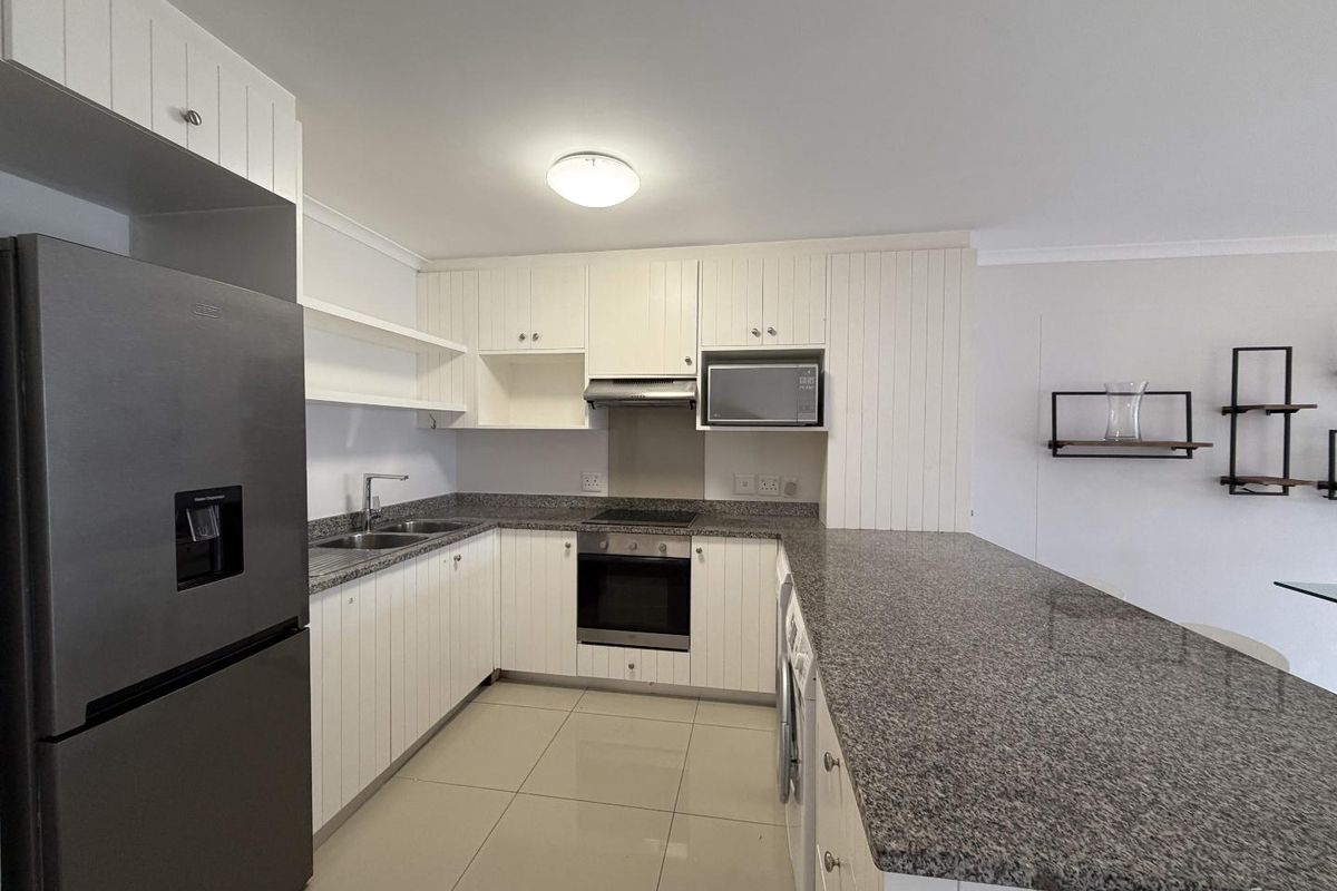 Light, Space and Lifestyle in the Heart of Claremont - Photo 5