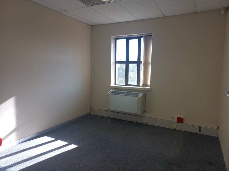 Office space with generator, borehole, and 24hr security! - Photo 5