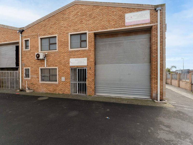Prime Commercial Warehouse & Office Unit for Sale – Kingdom Park, Milnerton - Photo 1