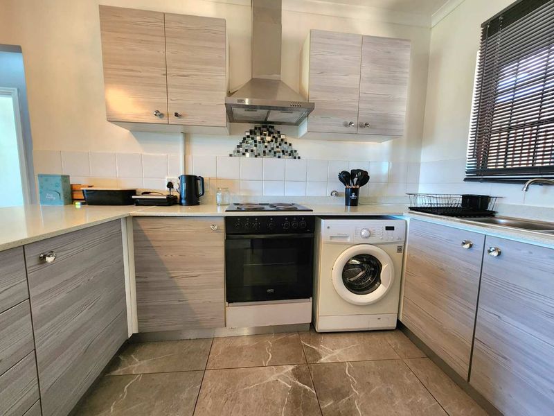 Hillcrest Buyers Take Note! Affordable 3-Bed in Sought-After Balmoral Estate - Photo 7