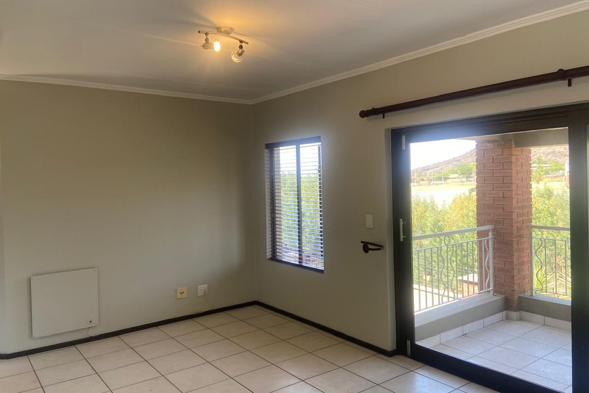 Lovely investment unit - Photo 3