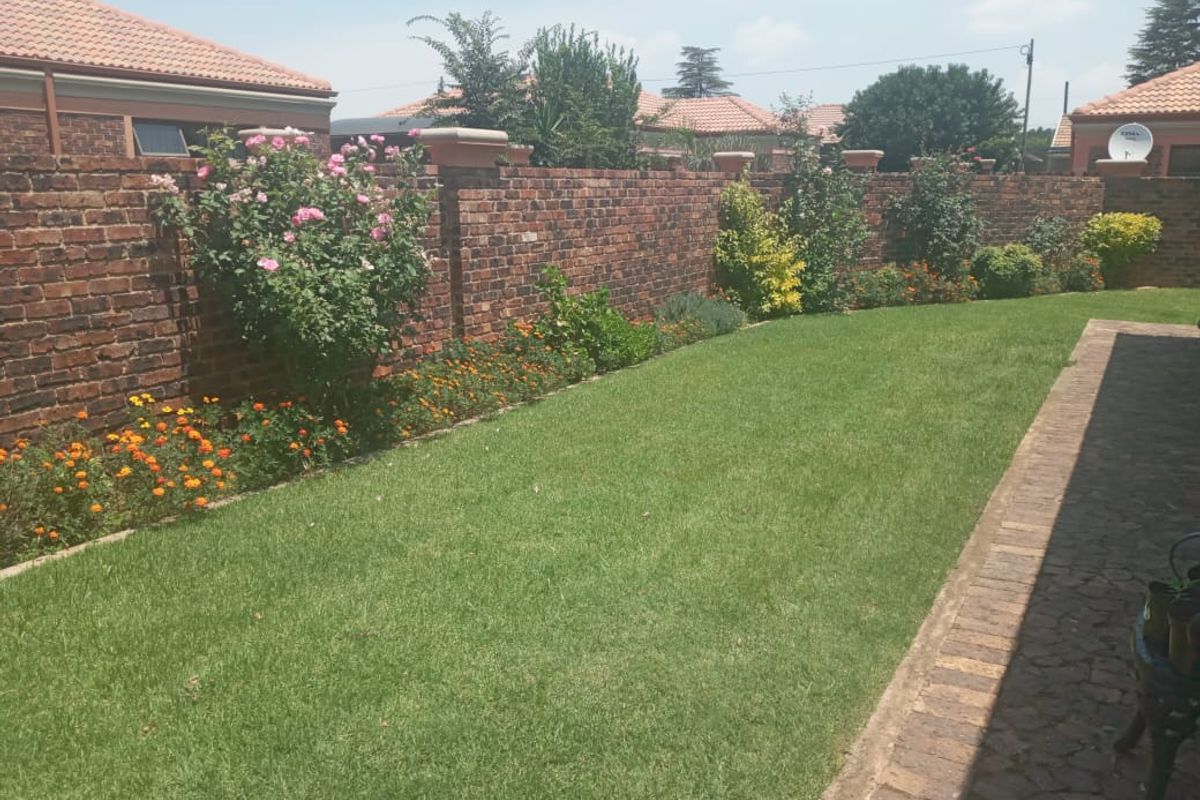 Modern Three Bed House Riversdale Meyerton. - Photo 4