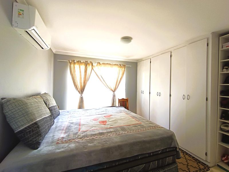 Spacious Townhouse Near Top Schools & UFS - Photo 9