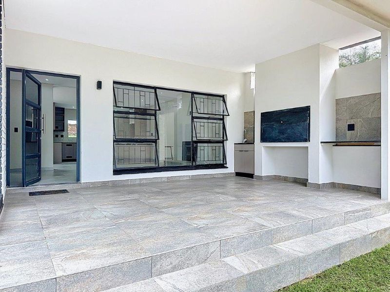 FAMILY LIVING IN MODERNISED HOME. - Photo 4