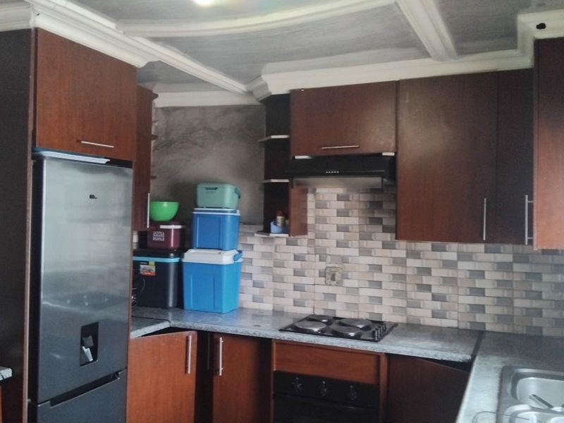 2 Bedroom House For Sale in Saulsville - Photo 5