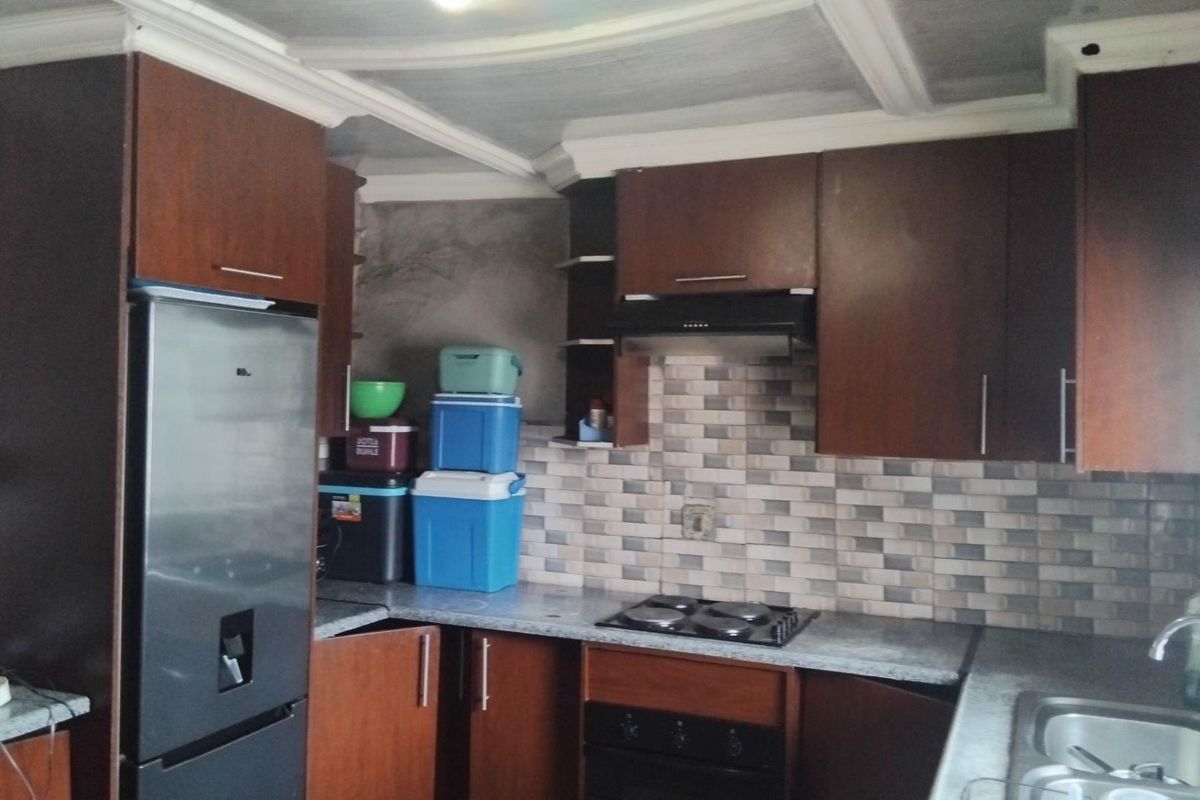 2 Bedroom House For Sale in Saulsville - Photo 5