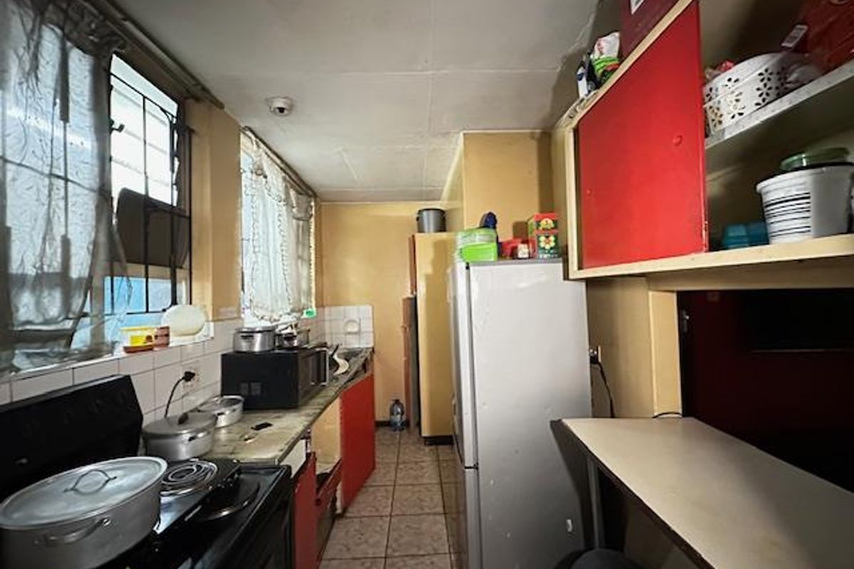 Investor’s Dream in the Heart of Pretoria Central - Photo 2