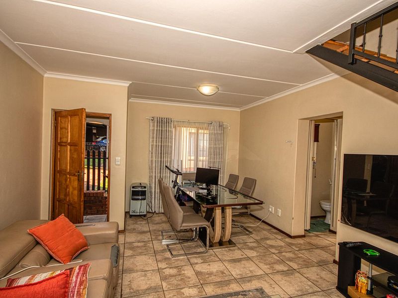 Meyersig 3 Bedroom family home! - Photo 7