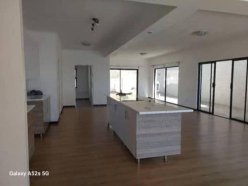 Property for Rent - Photo 8