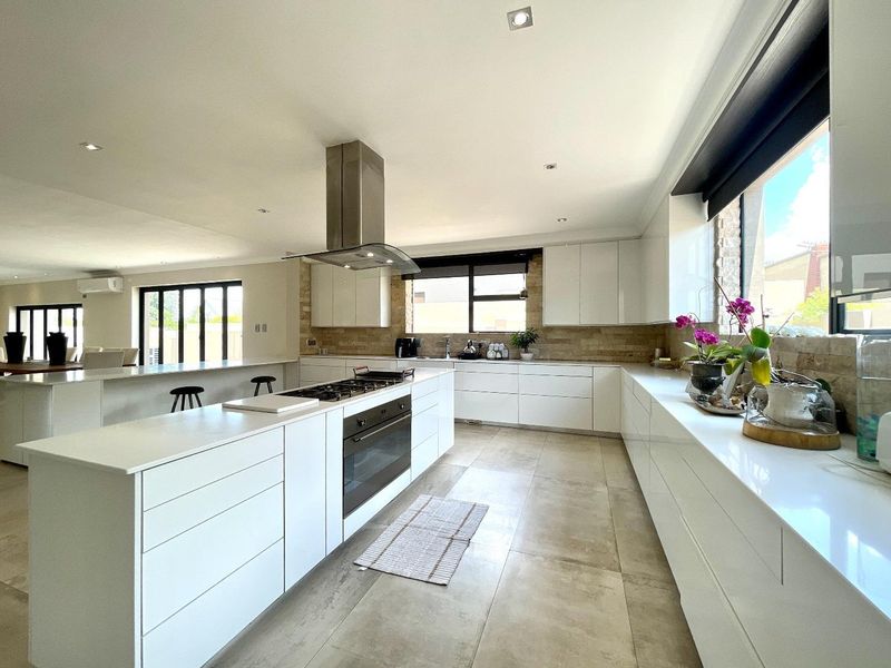 Stunning Open Plan Five Bedroom Home For Sale In Waterfall Country Estate - Photo 4