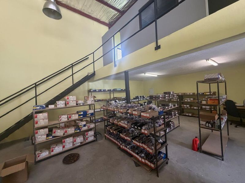 Warehouse Units for Sale – 153m2 Total - Photo 3