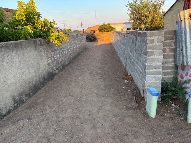 FLIPPING OPPORTUNITY - Photo 5