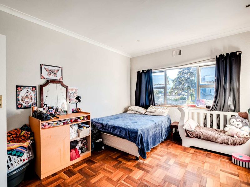 Dual-Living Flexibility Or A True Investment Gem! - Photo 10