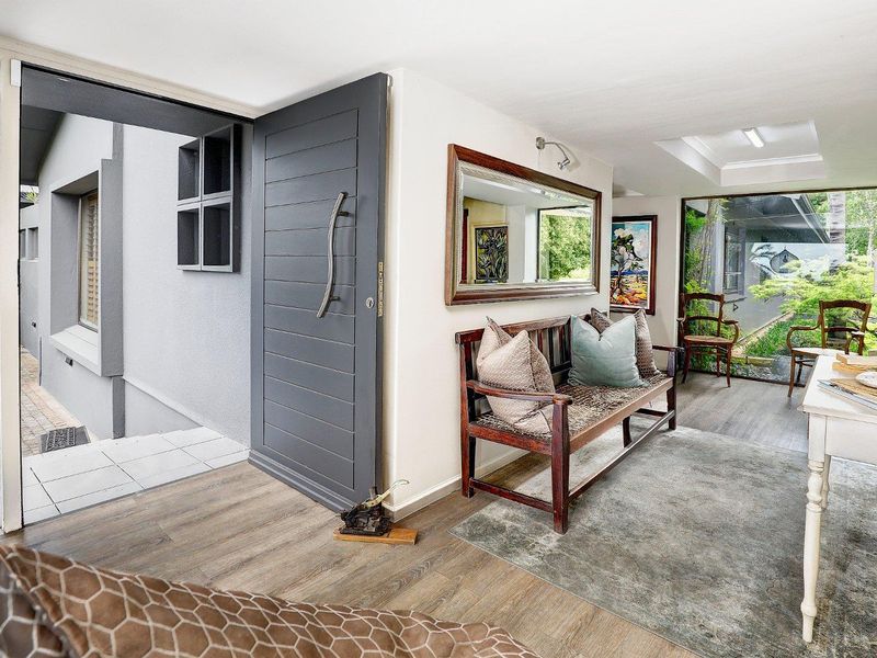 Tastefully Modernized Family Home with Ample Entertainment Spaces and Stunning Views - Photo 4